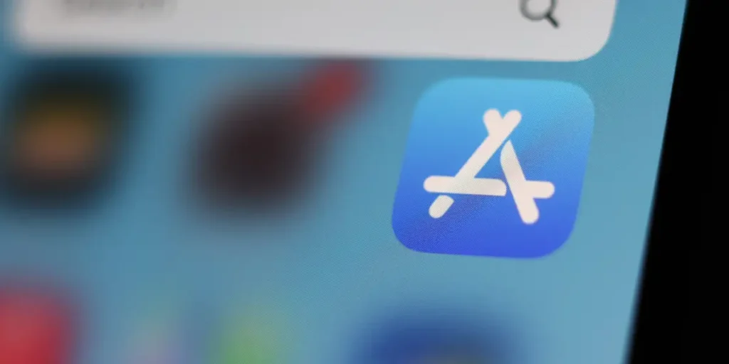 Apple Blocks Immigration-Tracking App From App Store Apple Blocks Immigration-Tracking App From App Store