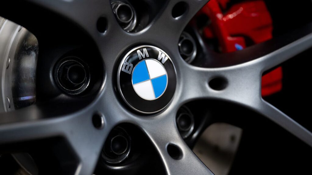 Auto giants tumble as EU’s new steel tariffs spark industry panic Auto giants tumble as EU’s new steel tariffs spark industry panic