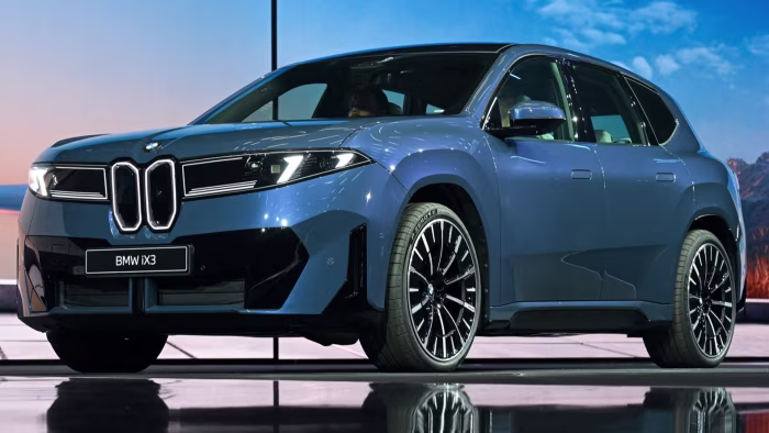 BMW cuts profit guidance after weak sales in China BMW cuts profit guidance after weak sales in China