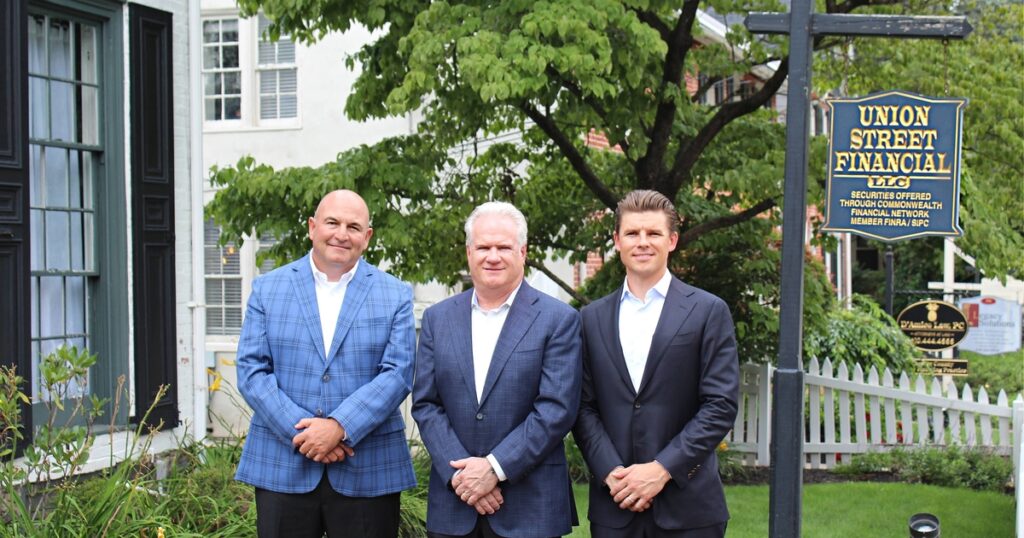 Commonwealth Recruits 0M Wirehouse Breakaway Commonwealth Recruits 0M Wirehouse Breakaway