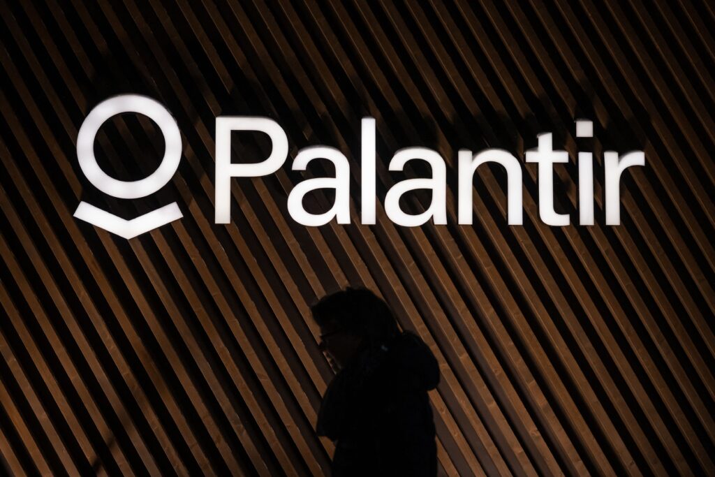 Down 7%, Should You Buy the Dip on Palantir Technologies?