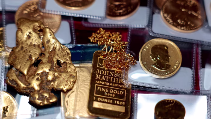 Gold price tops ,000 for first time Gold price tops ,000 for first time