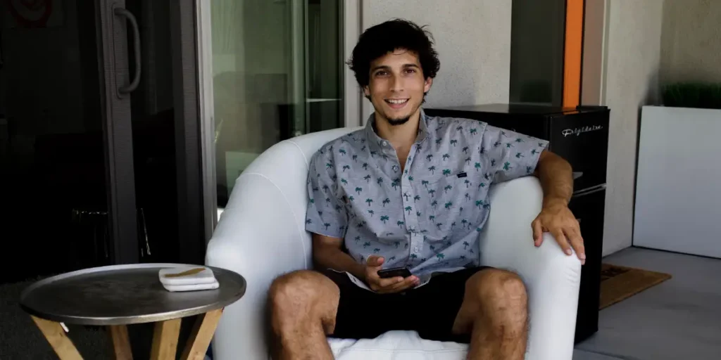 How I Cofounded a Million-Dollar App With a Teenager; Changed My Life How I Cofounded a Million-Dollar App With a Teenager; Changed My Life