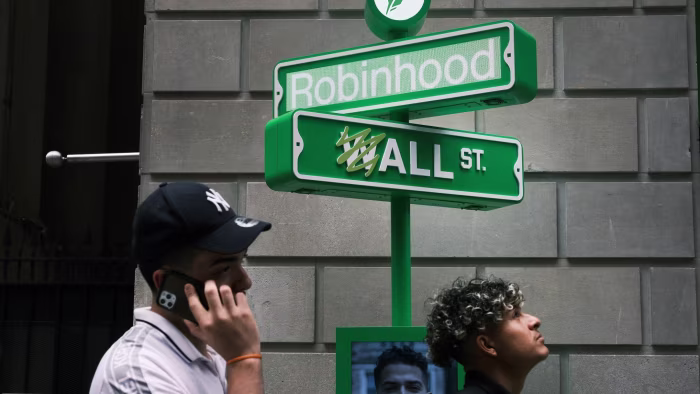 Robinhood takes aim at UK ‘DIY’ platforms Hargreaves Lansdown and AJ Bell Robinhood takes aim at UK ‘DIY’ platforms Hargreaves Lansdown and AJ Bell