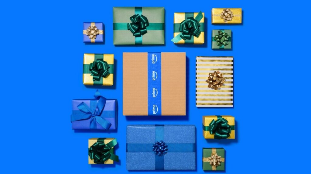 Stretch Your Holiday Shopping Budget Further with These Under- Gifts That Don’t Feel Cheap Stretch Your Holiday Shopping Budget Further with These Under- Gifts That Don’t Feel Cheap