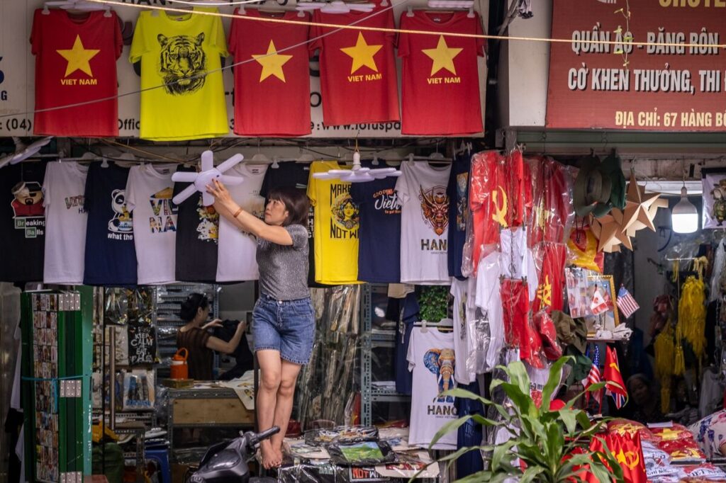 Vietnam Expects Economic Growth to Reach 8.22% in Third Quarter Vietnam Expects Economic Growth to Reach 8.22% in Third Quarter
